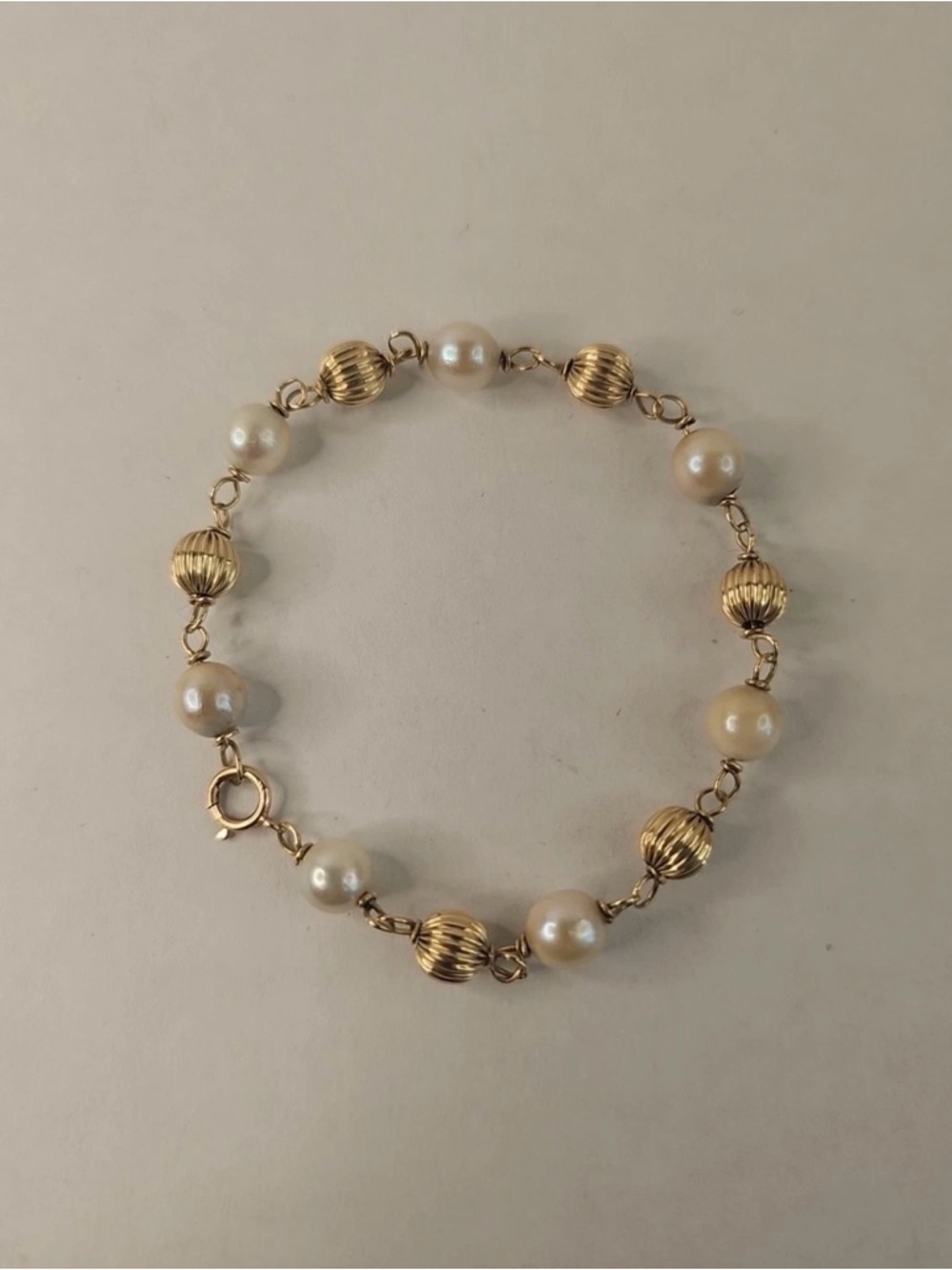 Vintage 14k Yellow Gold and Pearls Fluted Bead Bracelet See Description